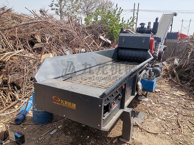 新鄉(xiāng)柴油綜合破碎機現場